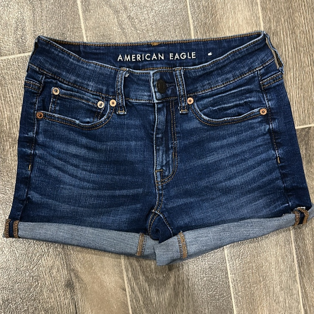 AE Midi shorts